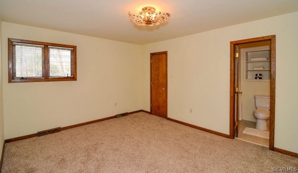 13200 Queensgate Road Midlothian, VA 23114 - Photo 15 of 24 an empty room with windows