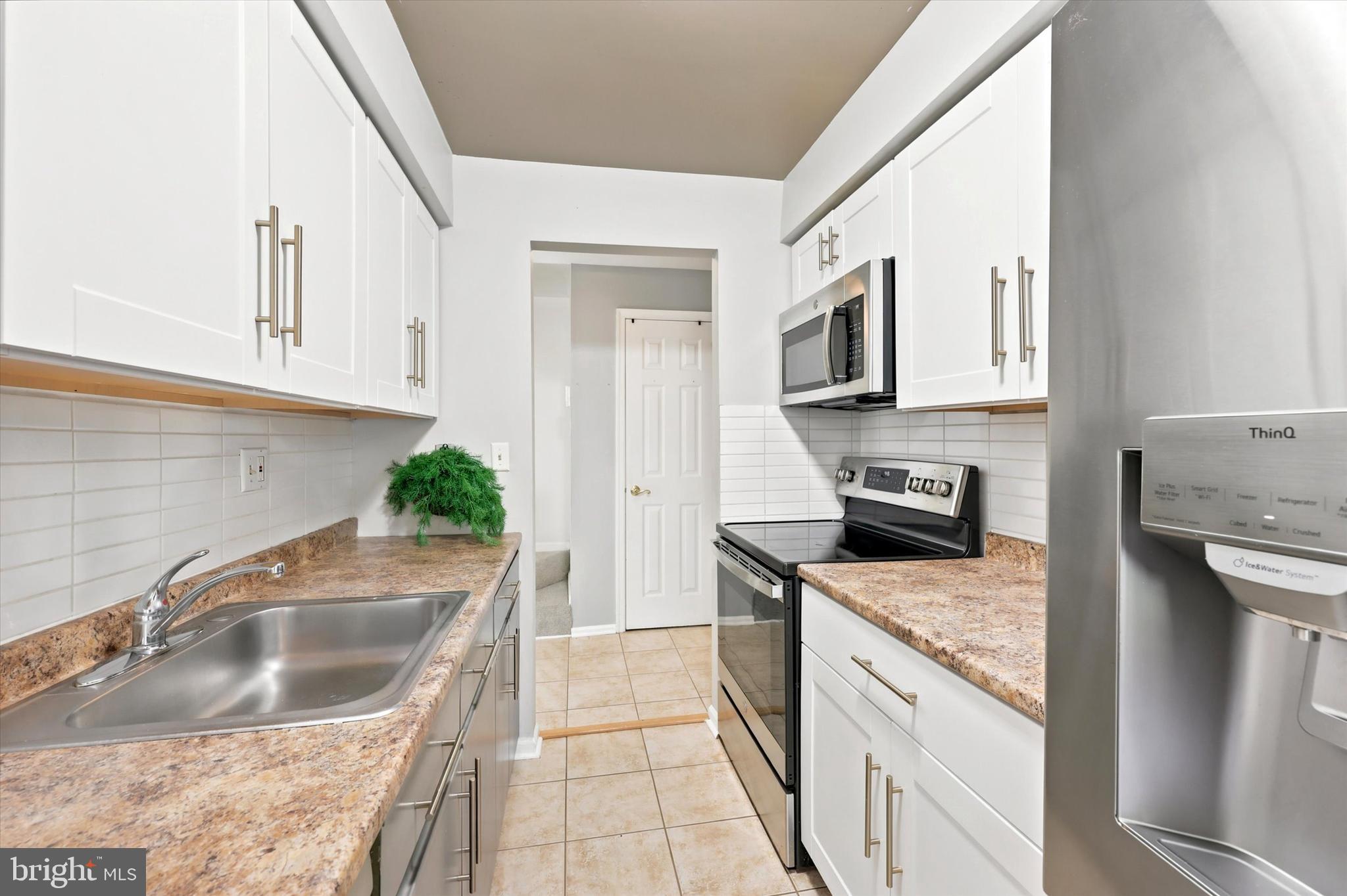 332 Washington Place, Unit 32 Chesterbrook, PA 19087 - Photo 7 of 25