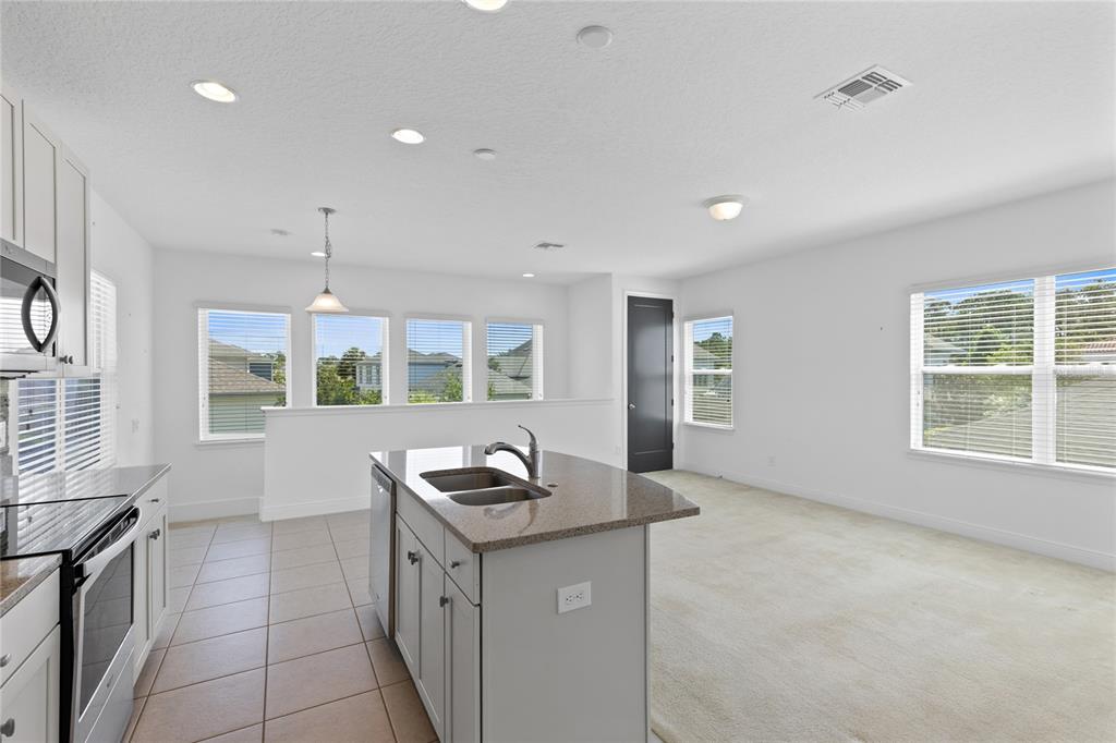 13153 Lessing Avenue Orlando, FL 32827 - Photo 8 of 19