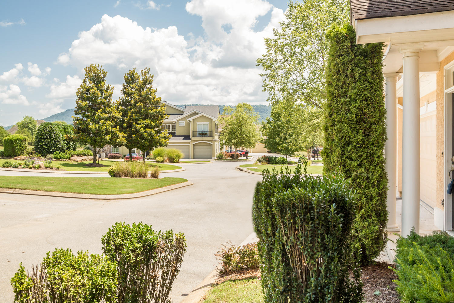 307 Renaissance Court Chattanooga, TN 37419 - Photo 1 of 47 307_Renaissance_Ct_07