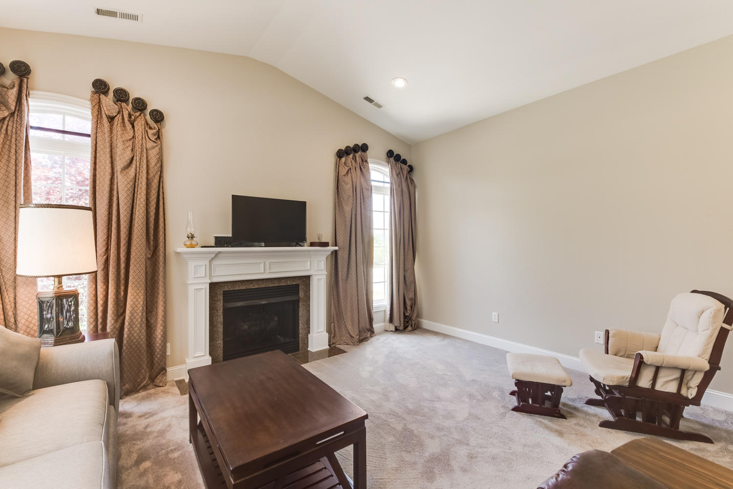 307 Renaissance Court Chattanooga, TN 37419 - Photo 6 of 47 307_Renaissance_Ct_19