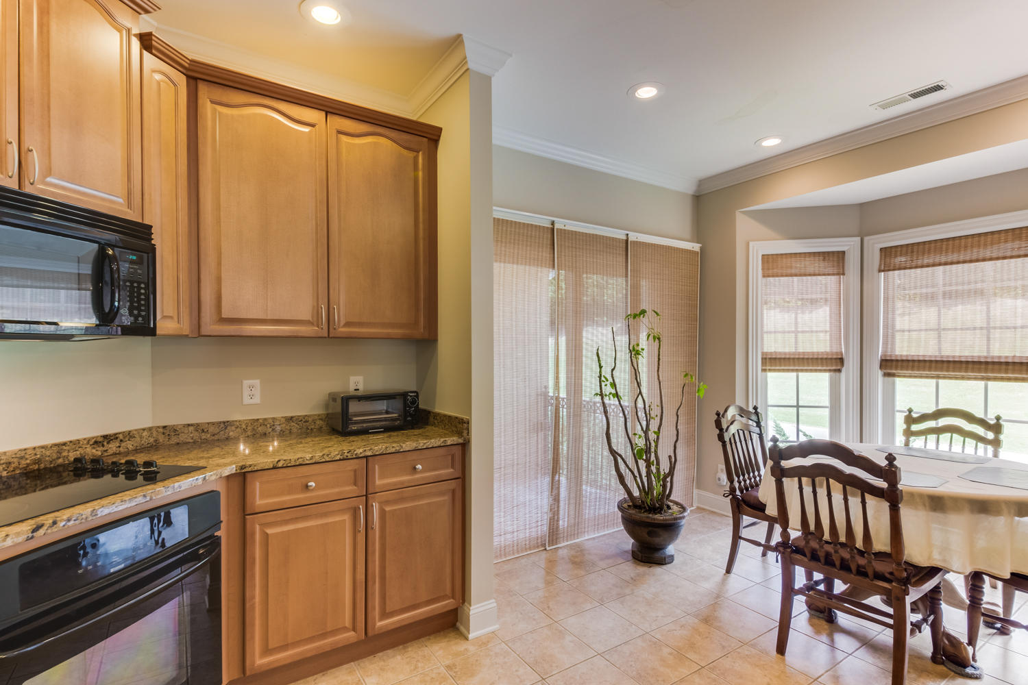307 Renaissance Court Chattanooga, TN 37419 - Photo 8 of 47 307_Renaissance_Ct_12