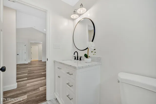 $384,900 | 143 Middle Glen Road, Maynardville, TN 37807