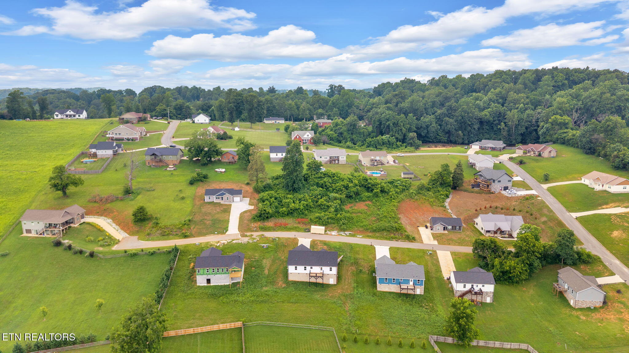 143 Middle Glen Road Maynardville, TN 37807 - Photo 43 of 47 Drone 2