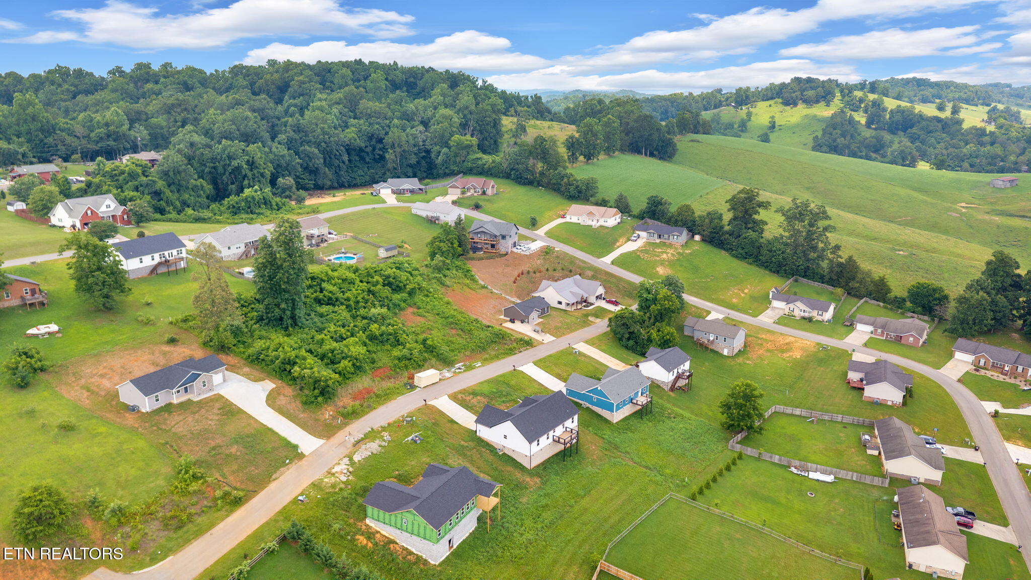 143 Middle Glen Road Maynardville, TN 37807 - Photo 46 of 47 Drone 5