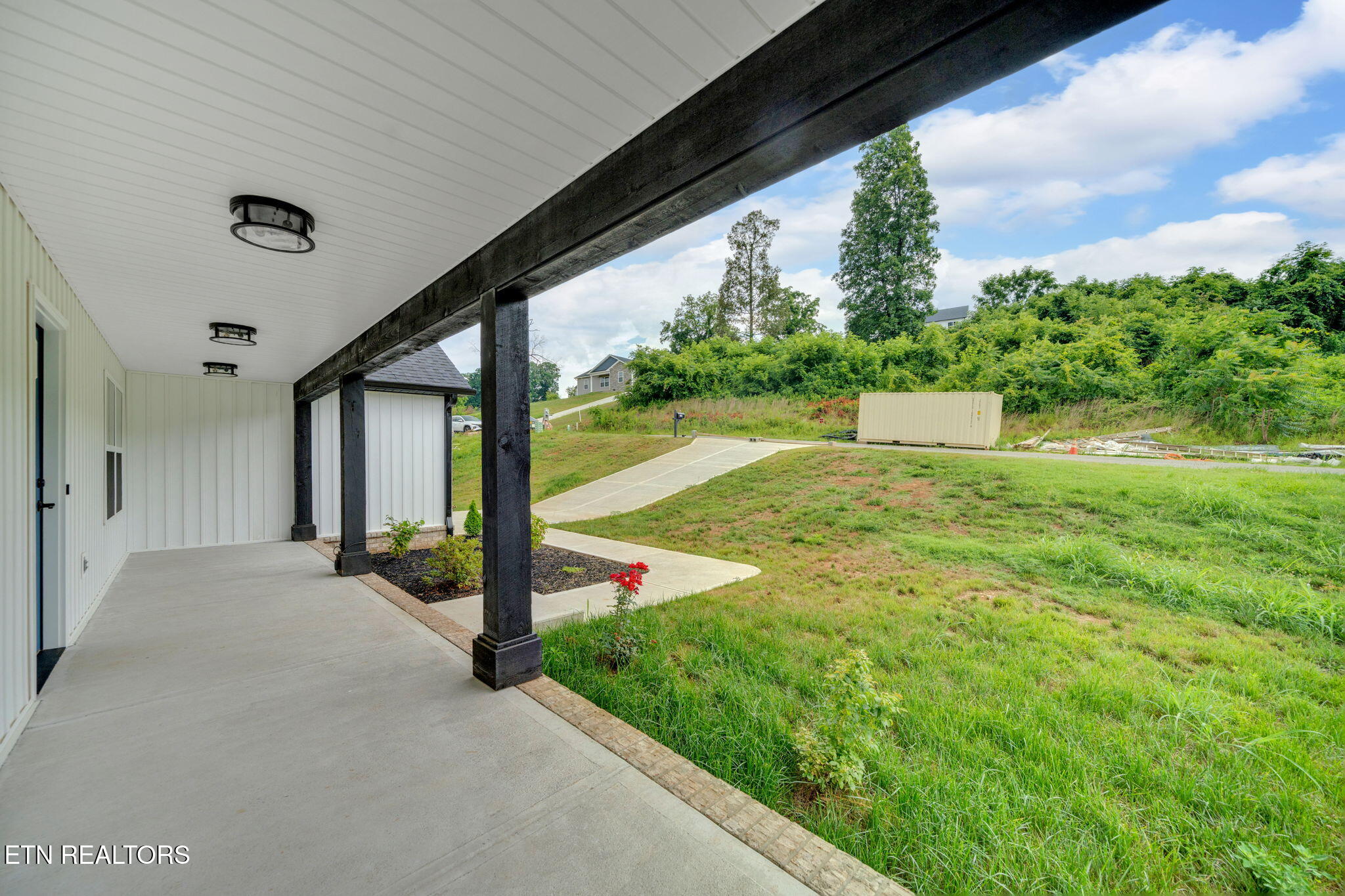 143 Middle Glen Road Maynardville, TN 37807 - Photo 6 of 47 Front Yard from Porch