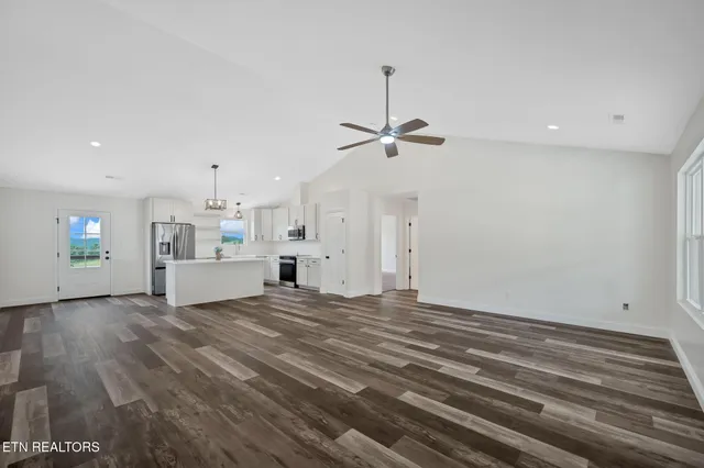 $384,900 | 143 Middle Glen Road, Maynardville, TN 37807