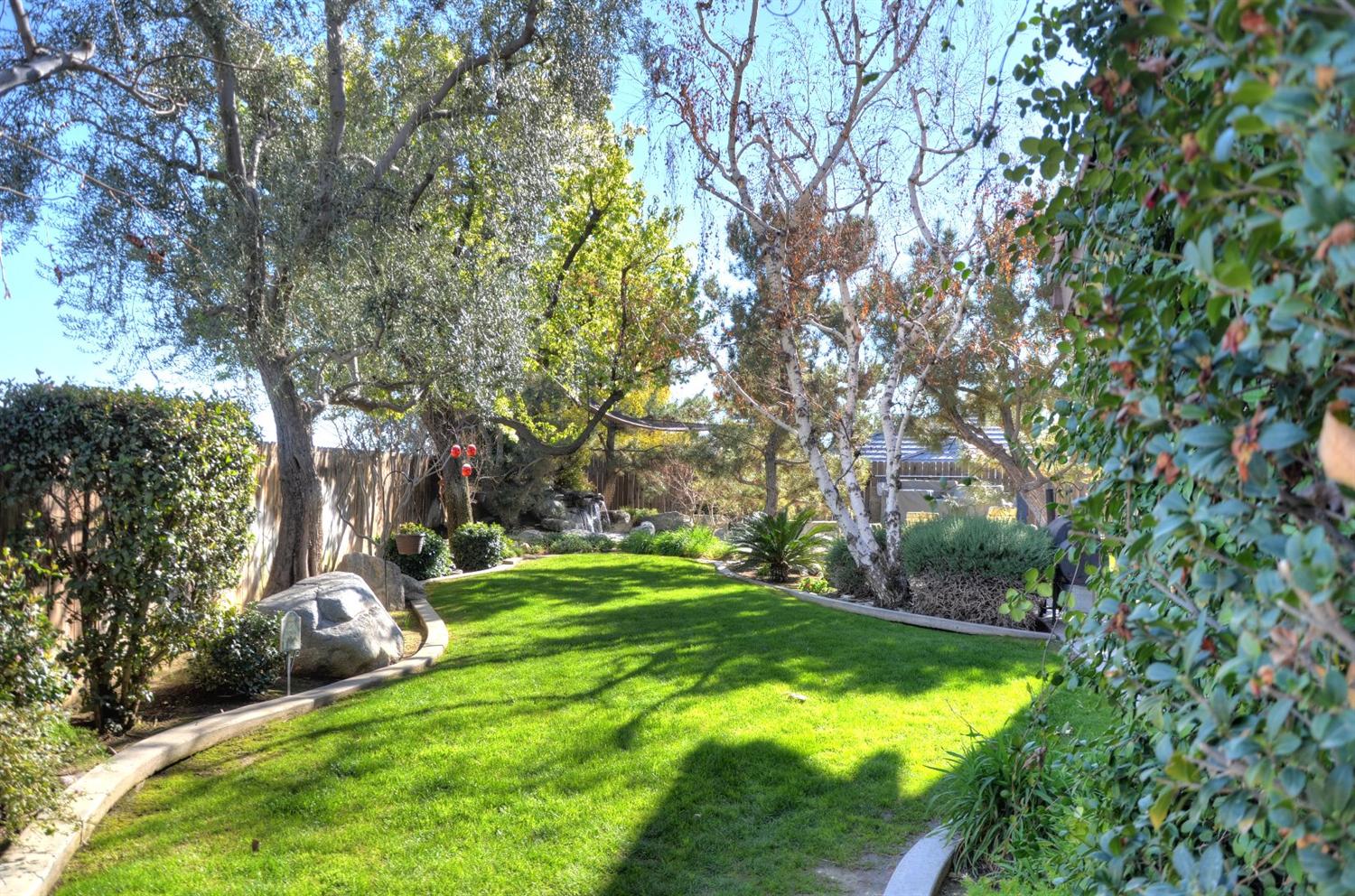 6217 Ridgetop Terrace Bakersfield, CA 93306 - Photo 14 of 47 Gallery Image 14
