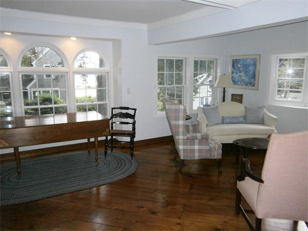 17 Surry Road Hingham, MA 02043 - Photo 6 of 12 Gallery Image 6