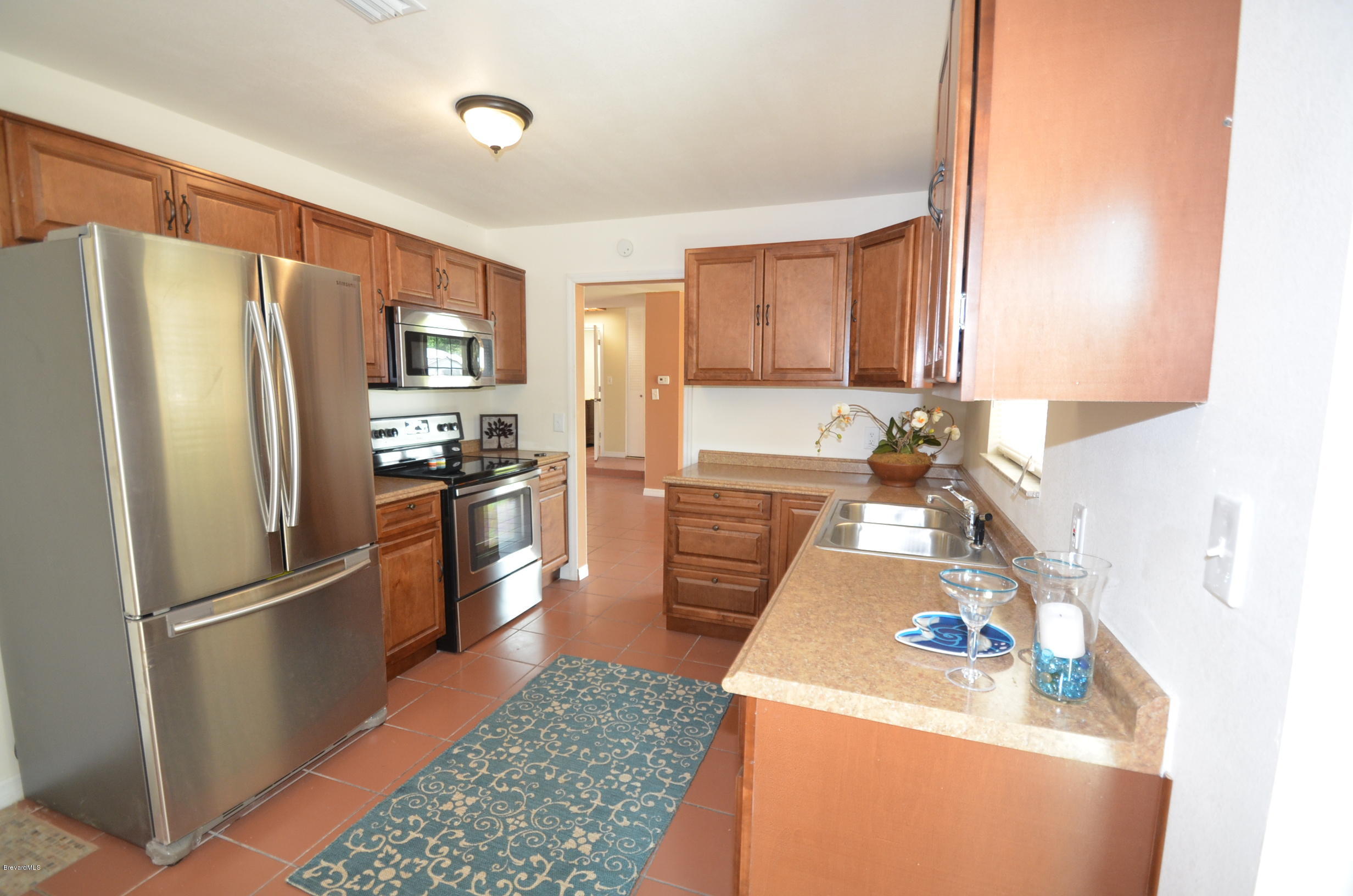 2631 Sarno Road Melbourne, FL 32935 - Photo 3 of 15 Mor.Kitchen