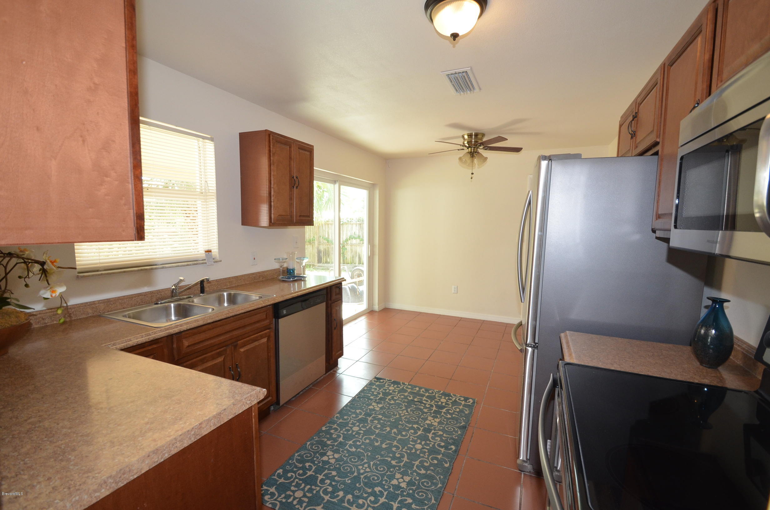 2631 Sarno Road Melbourne, FL 32935 - Photo 4 of 15 Kitchen.EatingArea