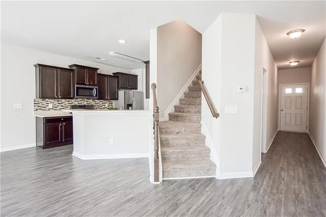 $2,350 | 158 Townview Drive, Woodstock, GA 30189