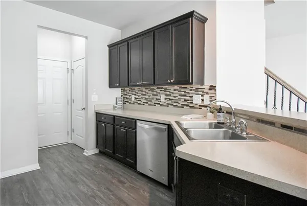 $2,350 | 158 Townview Drive, Woodstock, GA 30189