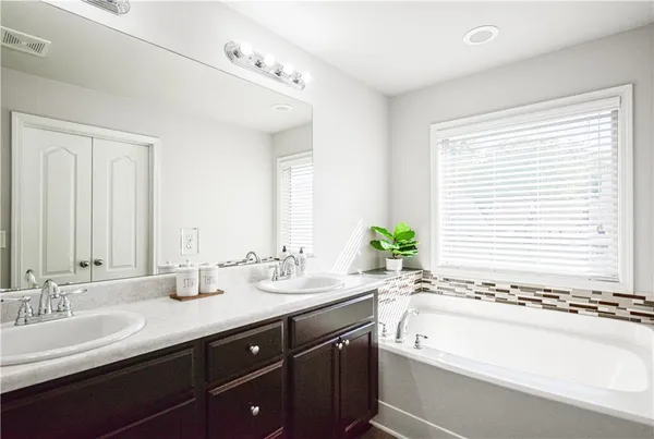 $2,350 | 158 Townview Drive, Woodstock, GA 30189