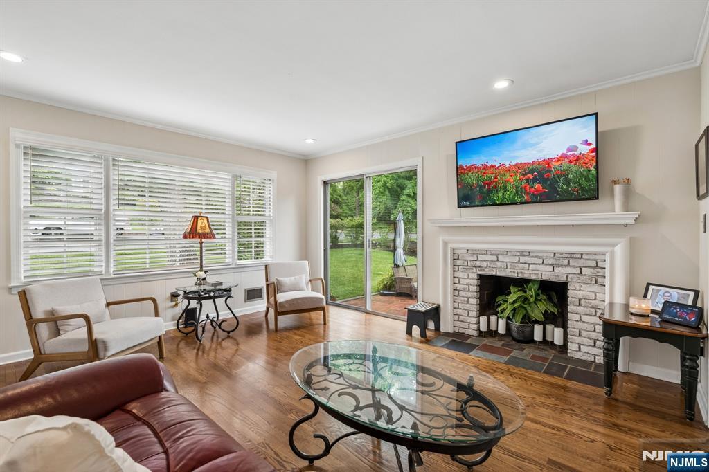 81 Mountain Road Verona, NJ 07044 - Photo 11 of 31