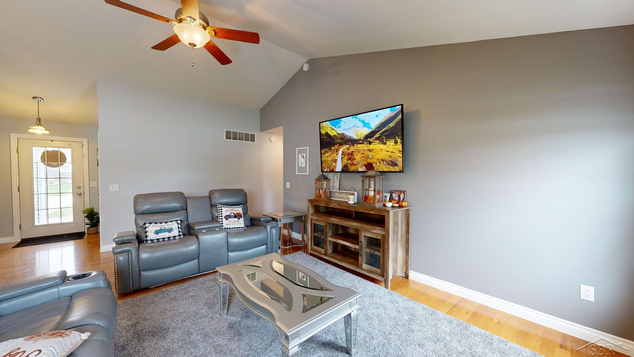 8549 Summer Ridge Drive Freeland, MI 48623 - Photo 5 of 57 50125396-4.JPG