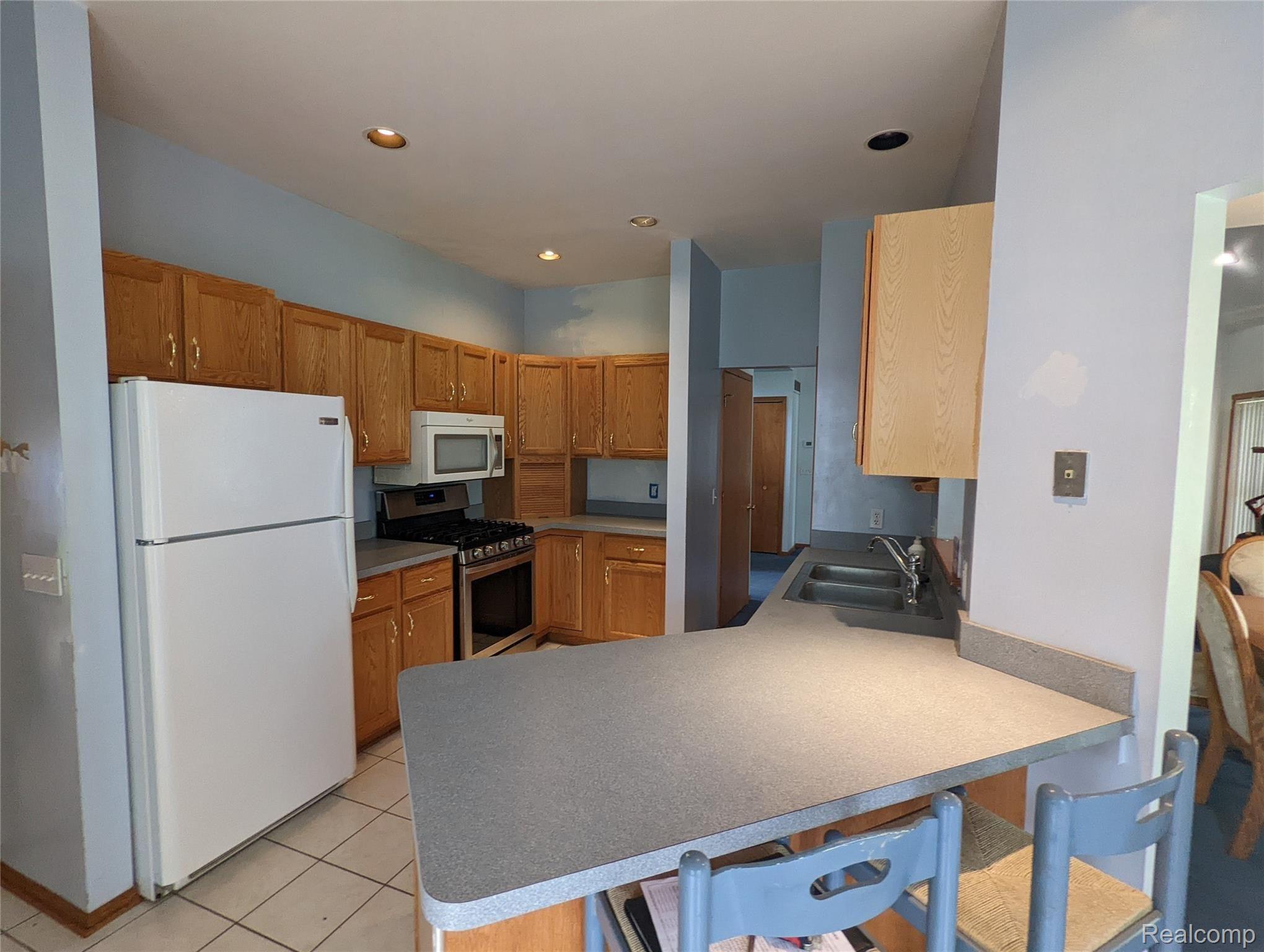 46557 Heydenreich Road Macomb, MI 48044 - Photo 10 of 34 PXL_20220520_155644382.jpg