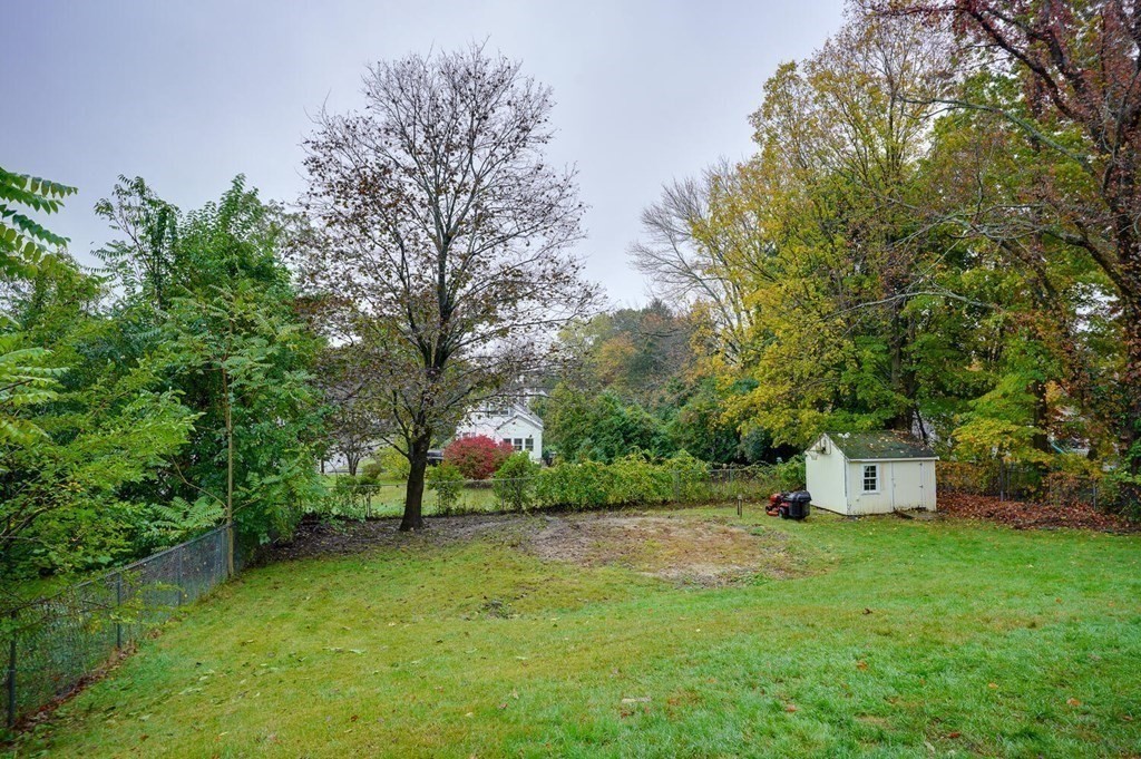 366 Butman Road Lowell, MA 01852 - Photo 4 of 20 Gallery Image 4
