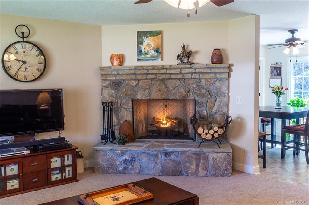 4960 Caney Fork Road Cullowhee, NC 28723 - Photo 6 of 34 Gallery Image 6