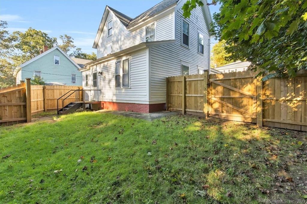 56 Winter Street Manchester, CT 06040 - Photo 24 of 36