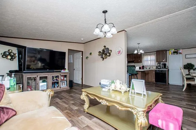 $359,900 | 450 Glenloch Road, Roopville, GA 30170