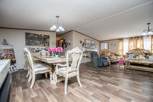 $359,900 | 450 Glenloch Road, Roopville, GA 30170