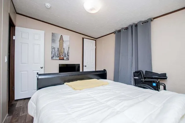 $359,900 | 450 Glenloch Road, Roopville, GA 30170