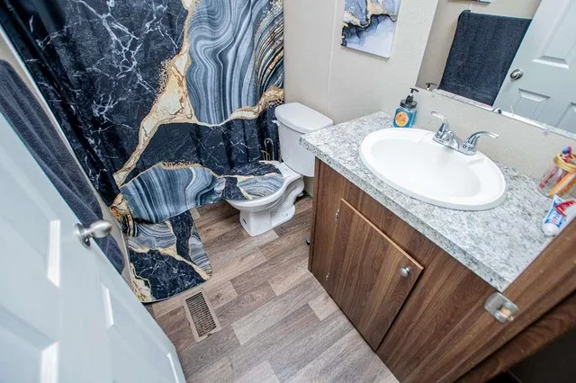 $359,900 | 450 Glenloch Road, Roopville, GA 30170