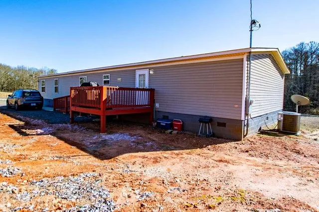 $359,900 | 450 Glenloch Road, Roopville, GA 30170