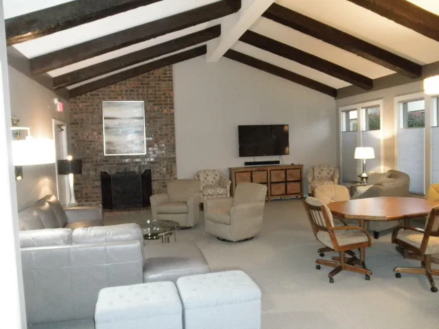 $119,900 | 3759 North 88th Street, Unit 301, Milwaukee, WI 53222