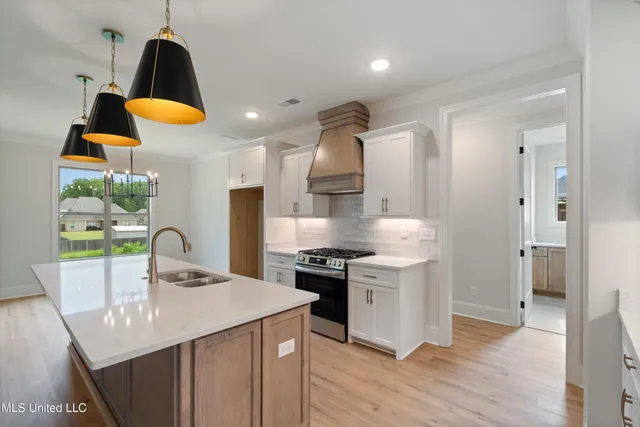 $549,900 | 4364 Brooke Drive, Nesbit, MS 38651