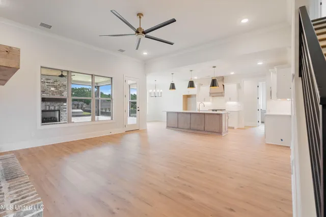 $549,900 | 4364 Brooke Drive, Nesbit, MS 38651