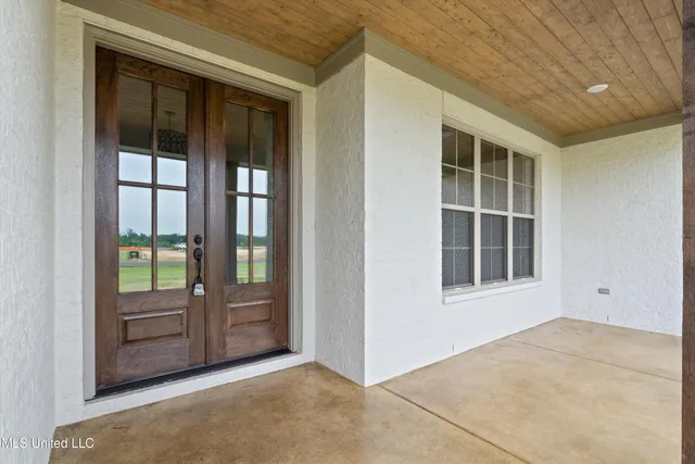 $549,900 | 4364 Brooke Drive, Nesbit, MS 38651