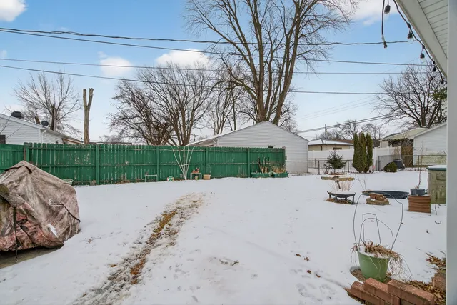 $240,000 | 2304 Cypress Lane, Joliet, IL 60435