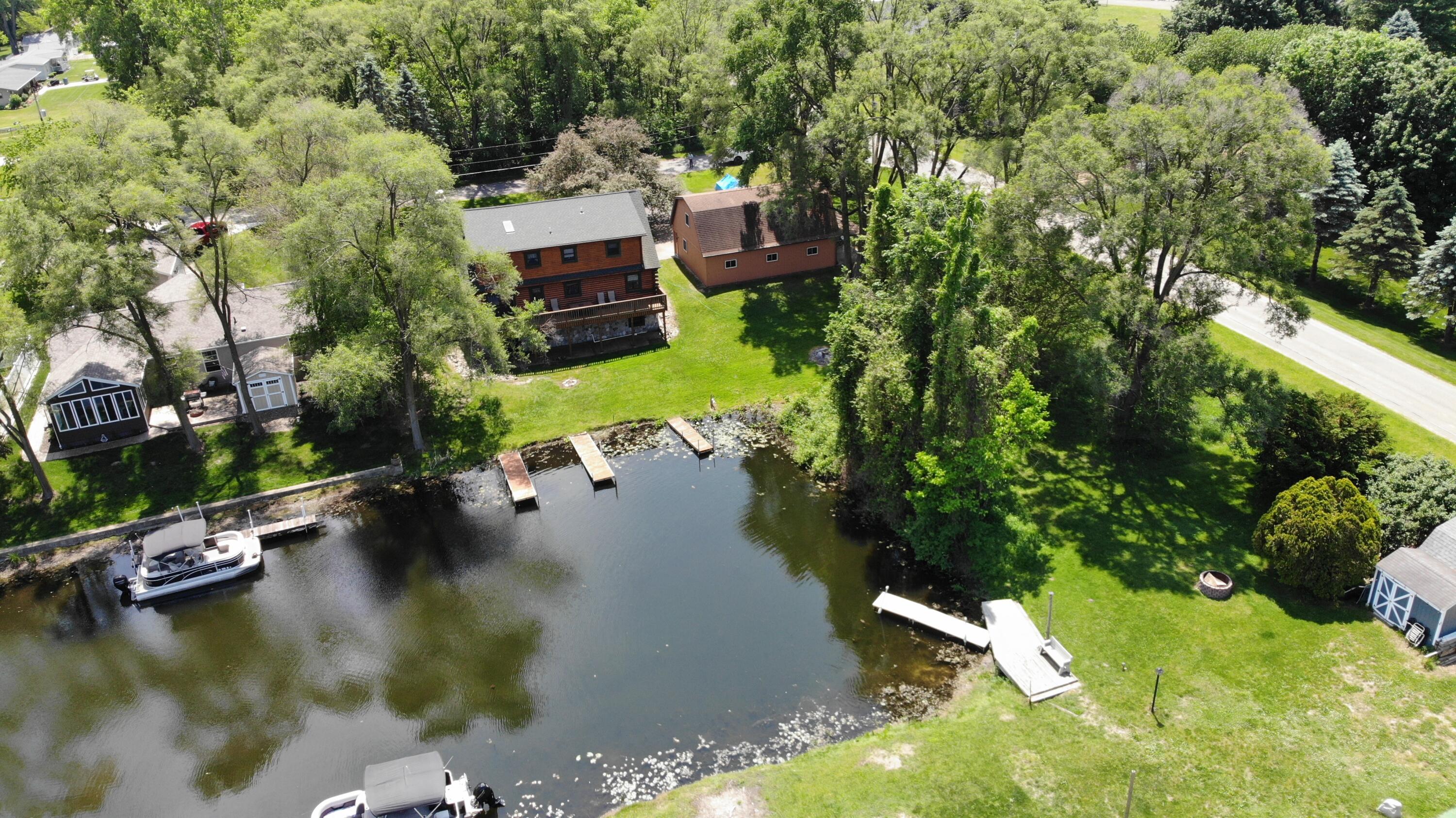 46968 Meadow Lane Decatur, MI 49045 - Photo 4 of 31 DJI_0266