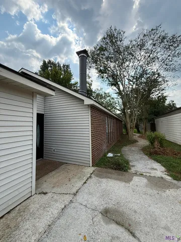 $1,650 | 18674 Jefferson Highway, St. George, LA 70817