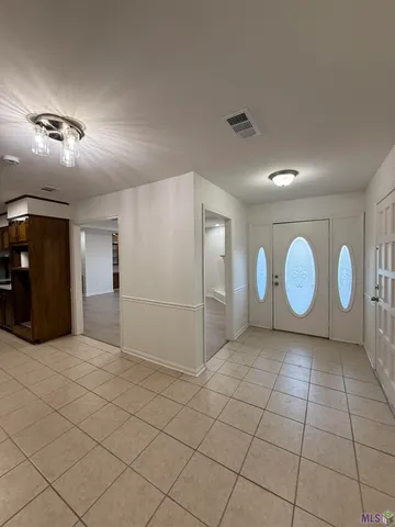 $1,600 | 18674 Jefferson Highway, St. George, LA 70817