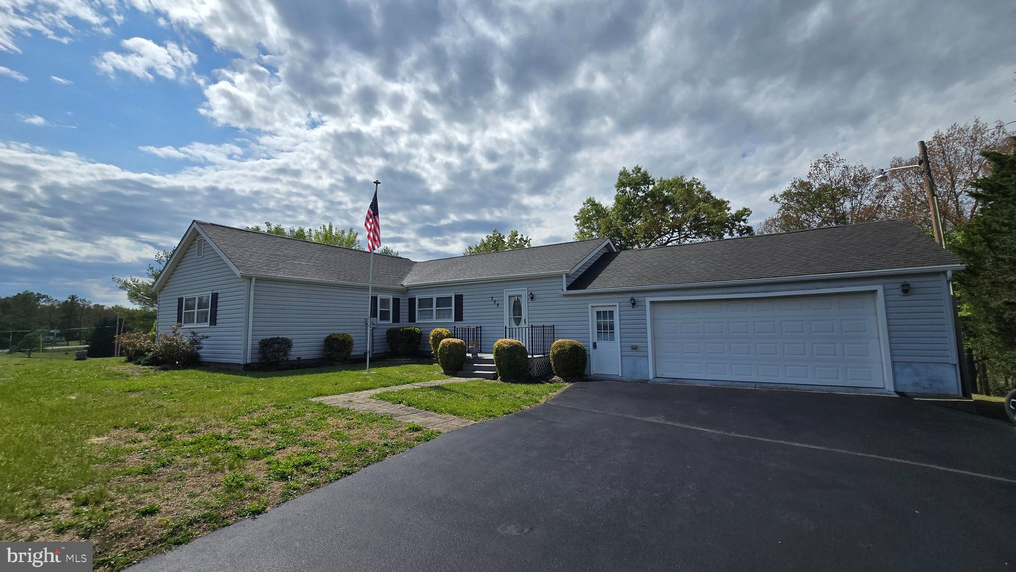 258 McDonald Road Winchester, VA 22602 - Photo 1 of 37