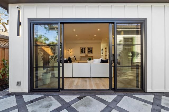 $4,998,888 | 2018 Sand Hill Road, Menlo Park, CA 94025