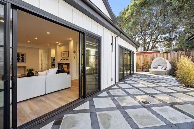 $4,998,888 | 2018 Sand Hill Road, Menlo Park, CA 94025