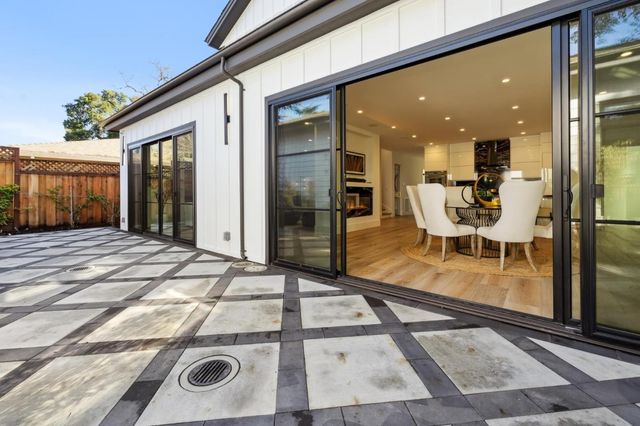 $4,998,888 | 2018 Sand Hill Road, Menlo Park, CA 94025