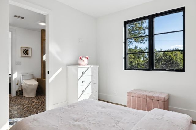 $4,998,888 | 2018 Sand Hill Road, Menlo Park, CA 94025