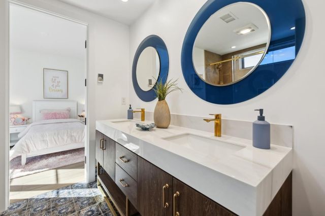 $4,998,888 | 2018 Sand Hill Road, Menlo Park, CA 94025