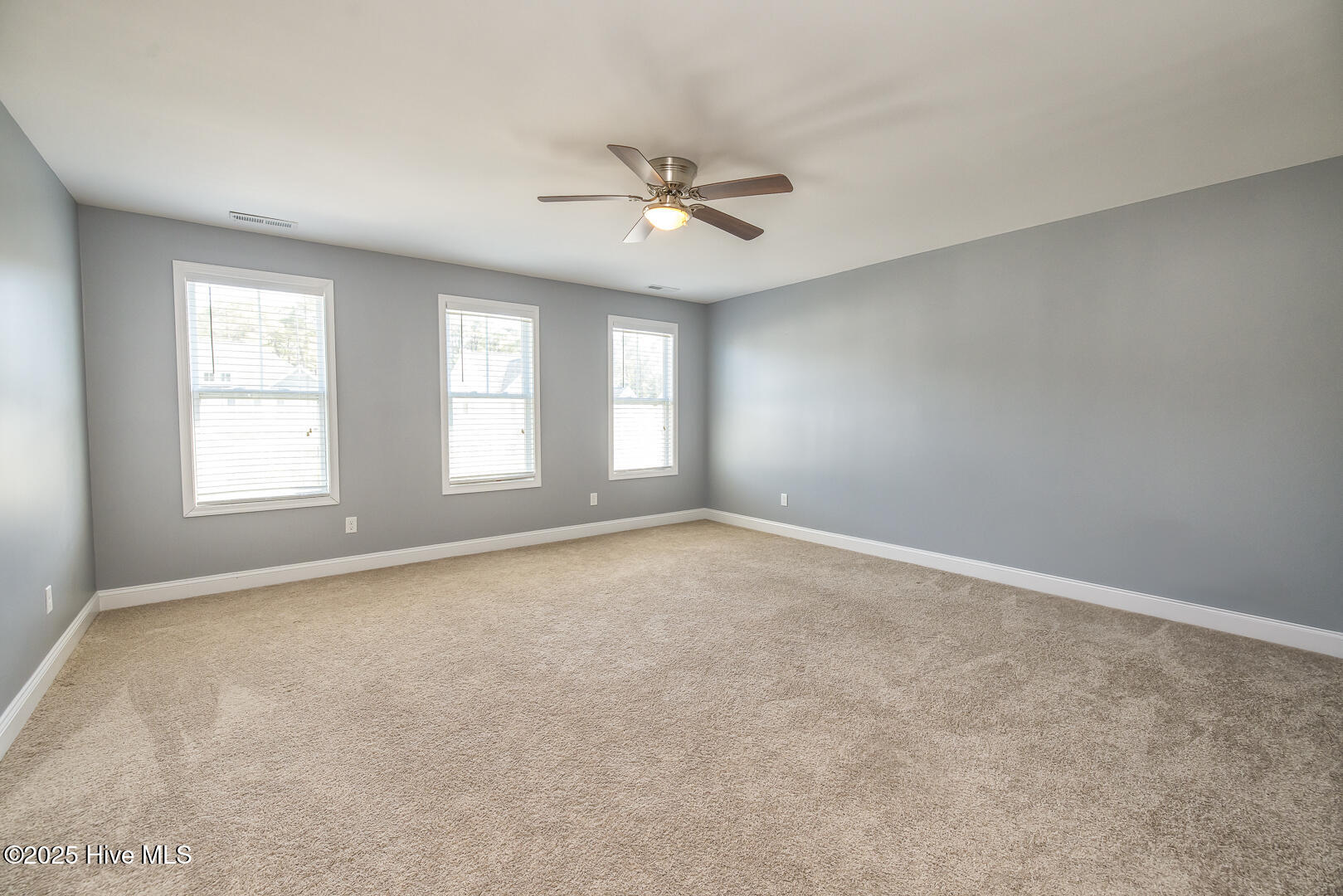368 Lehigh Road Wilmington, NC 28412 - Photo 29 of 35 LARGE BONUS ROOM/BEDROOM 6