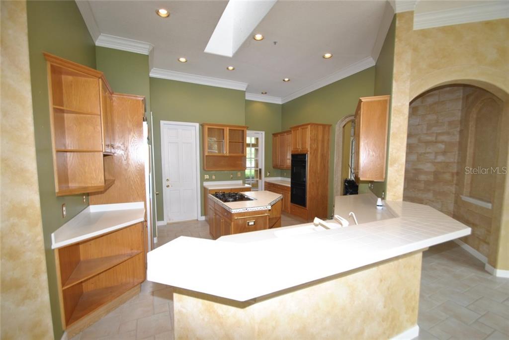 512 Spring Club Drive Altamonte Springs, FL 32714 - Photo 10 of 20 Gallery Image 10