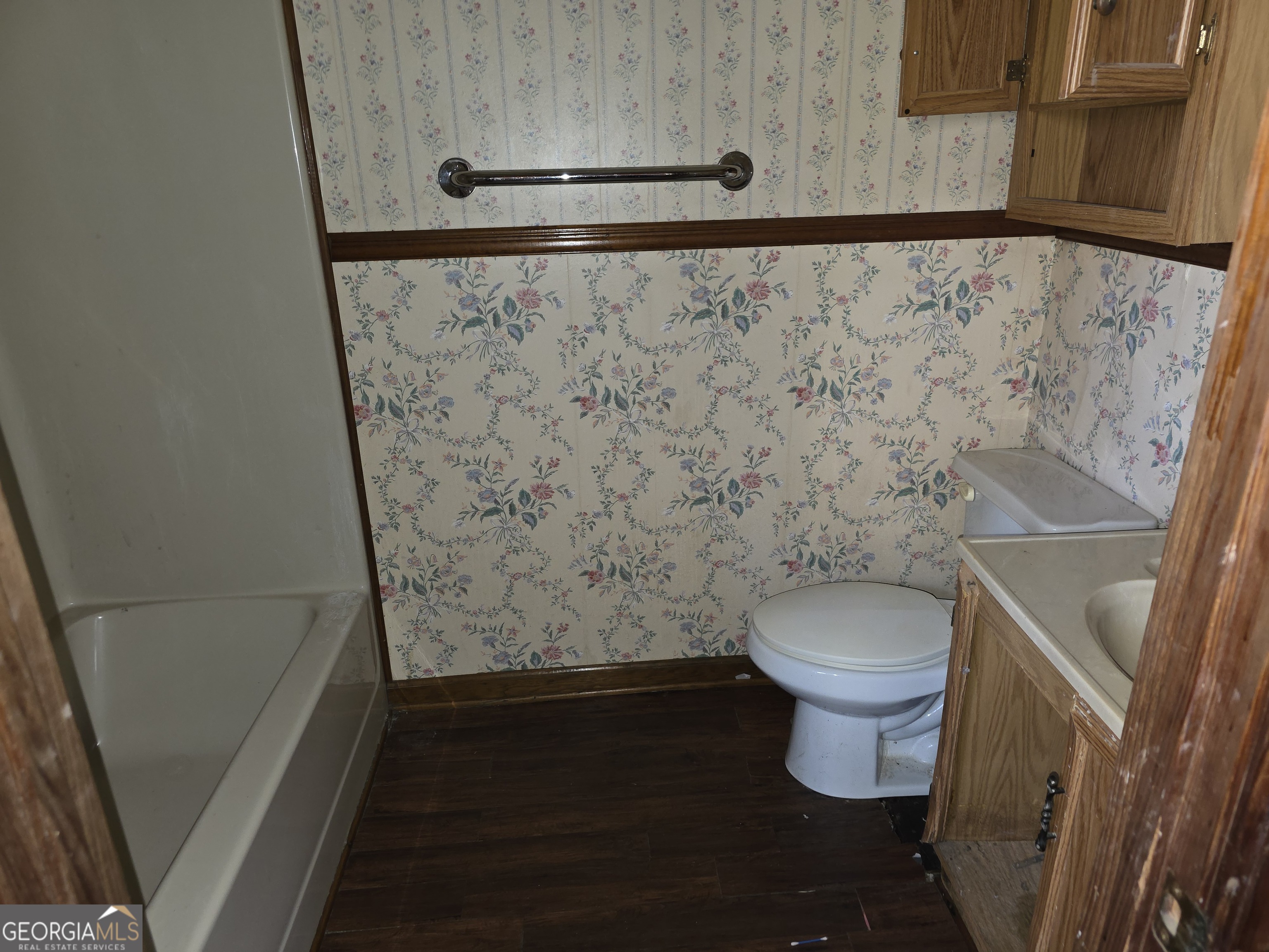 352 Harrison Road Tallapoosa, GA 30176 - Photo 6 of 12 a bathroom with a toilet and a shower