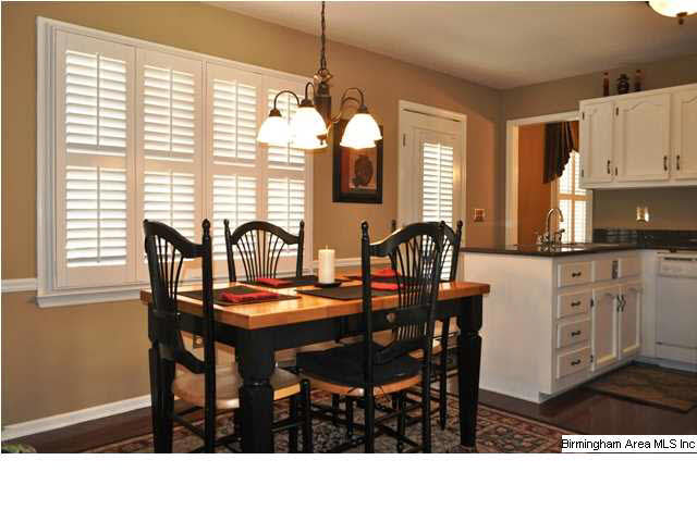 930 5th Court Northwest Alabaster, AL 35007 - Photo 3 of 32