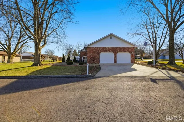 $295,000 | 1208 North Hubbard Avenue, Mountain Grove, MO 65711