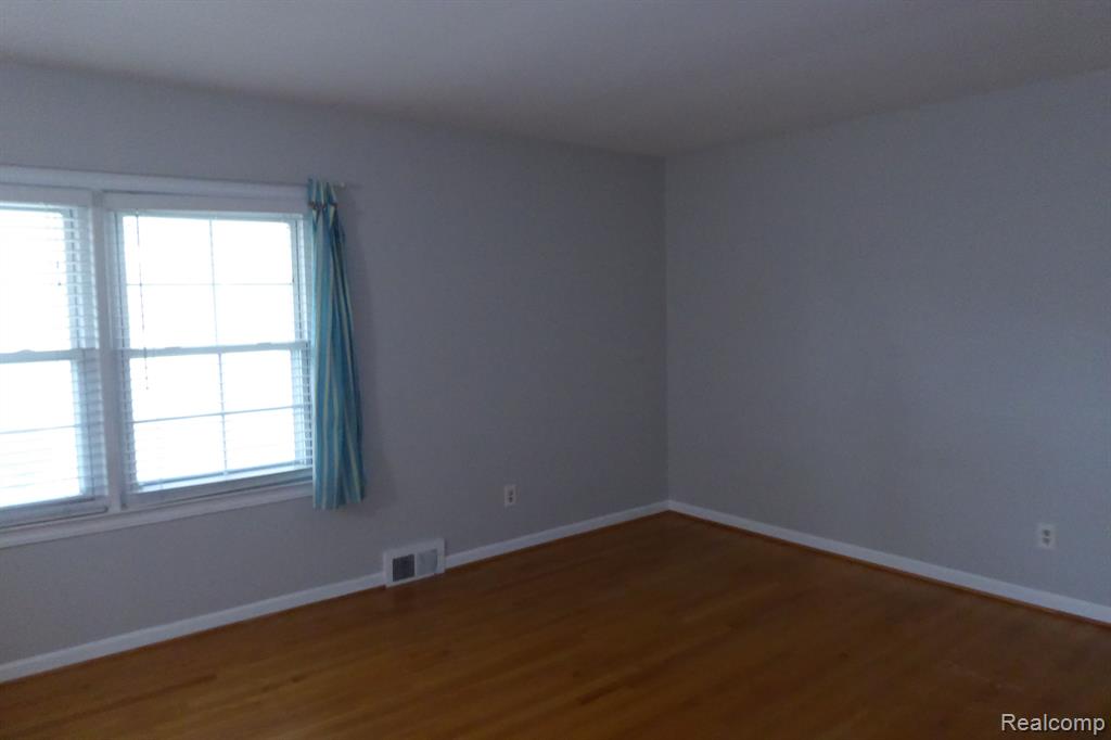 2365 Walton Boulevard Rochester, MI 48309 - Photo 28 of 40