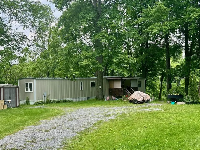 $107,500 | 25 Coolspring Street, Mercer, PA 16137